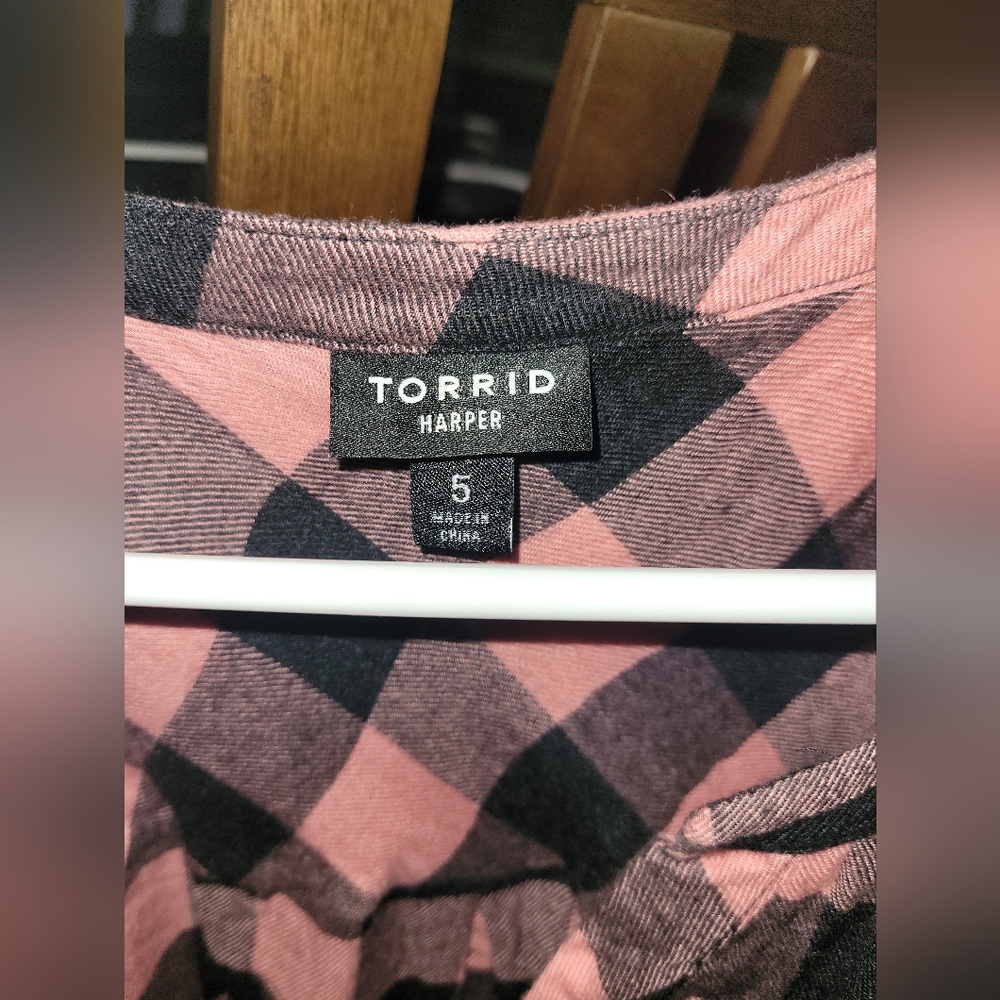 torrid Pink and Black Plaid Tunic Top - Picture 2 of 4